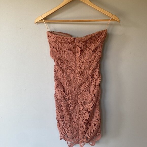 Miroa strapless lace pink dress - Picture 3 of 6